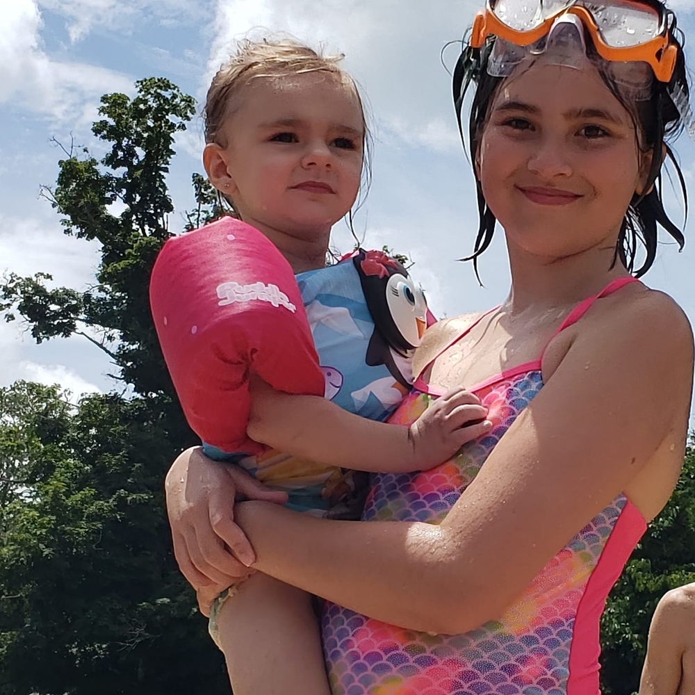 Meet your Posher, Casey